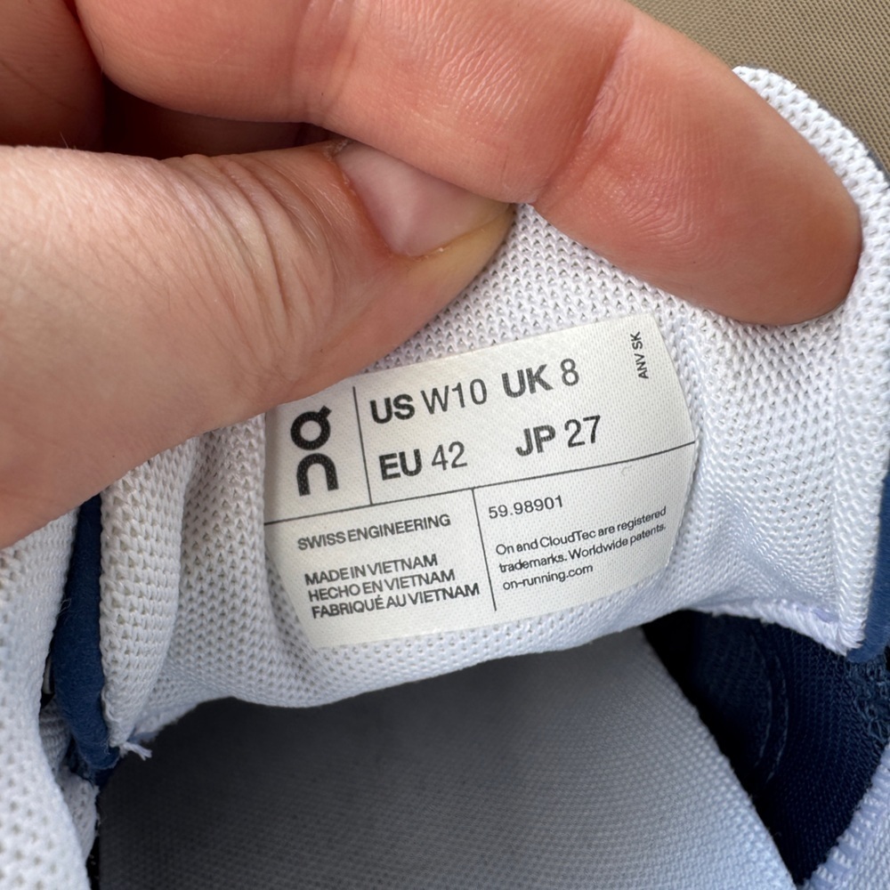 On Cloud Navy White Running Shoes Women’s US W10 EU 42 Swiss Engineering - Picture 14 of 14